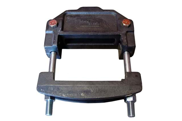 HEAVY DUTY CAST 7'' x 7'' CLAMP 1'' x 3'' SHANK